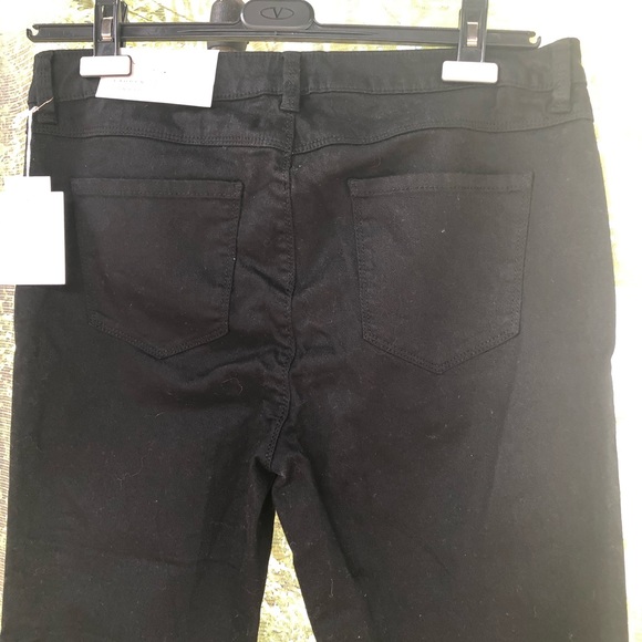 Scalloped hem jeans - Picture 4 of 15